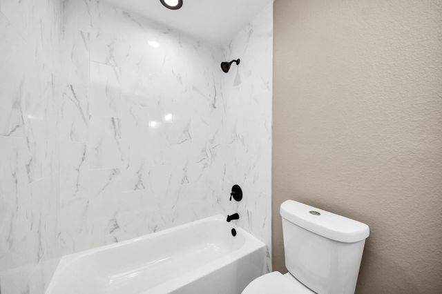 5639 Westover Street, Houston, TX 77033