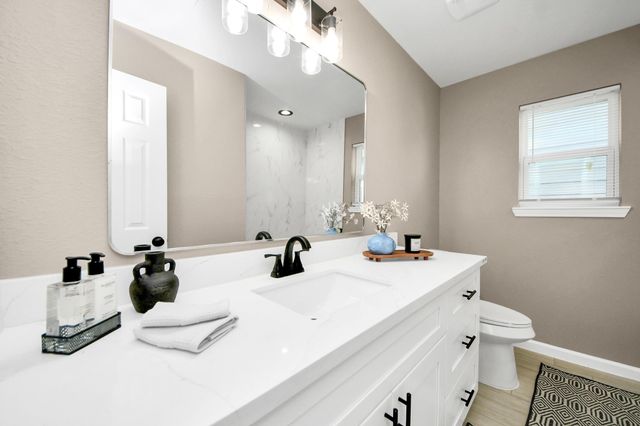 5639 Westover Street, Houston, TX 77033