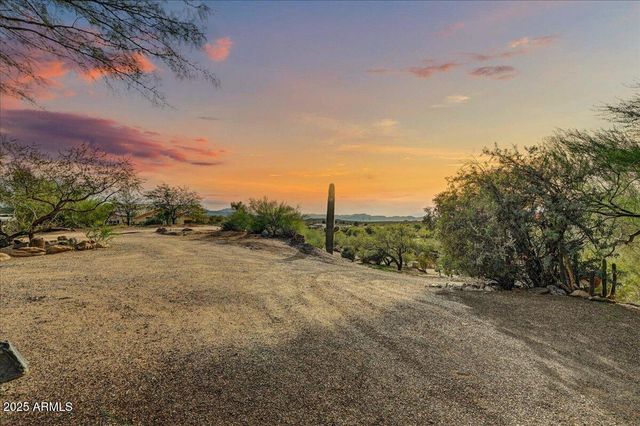11702 E BLUE WASH Road, Cave Creek, AZ 85331