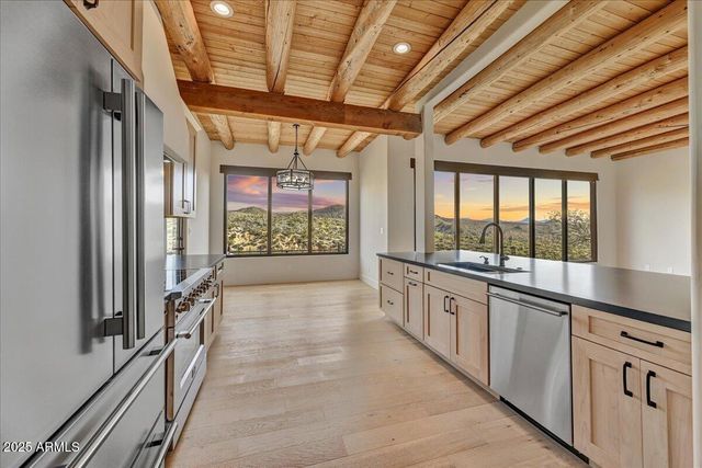 11702 E BLUE WASH Road, Cave Creek, AZ 85331