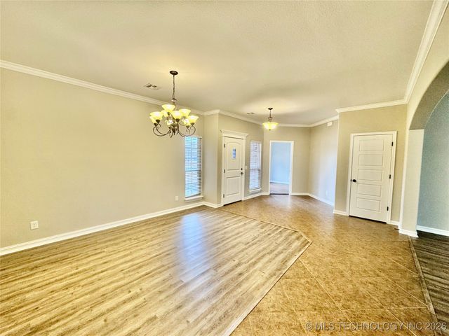 9206 N 95th East Place, Owasso, OK 74055