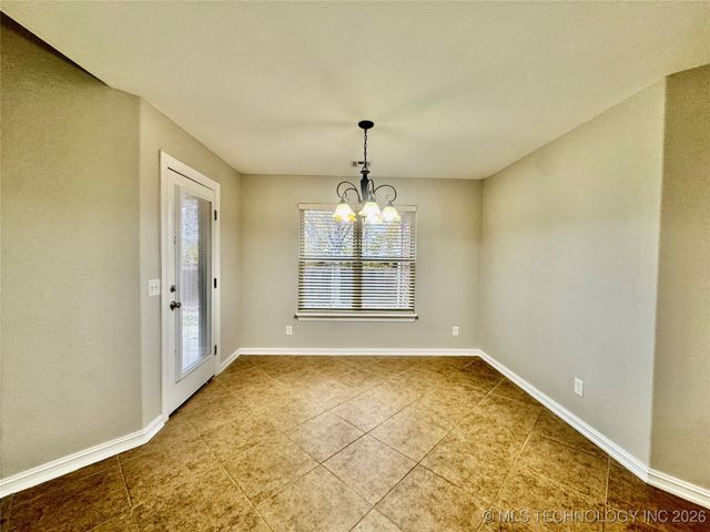 9206 N 95th East Place, Owasso, OK 74055