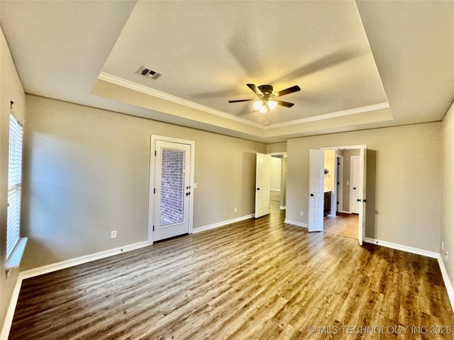 9206 N 95th East Place, Owasso, OK 74055