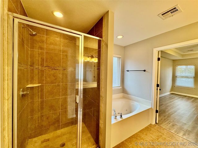 9206 N 95th East Place, Owasso, OK 74055