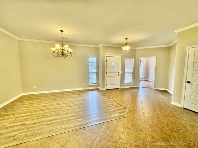 9206 N 95th East Place, Owasso, OK 74055