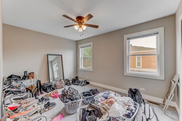 9124 S Bell Avenue, Chicago, IL 60643