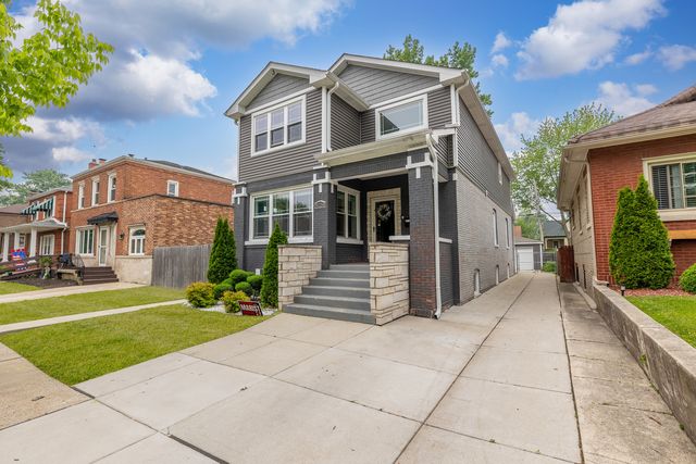 9124 S Bell Avenue, Chicago, IL 60643