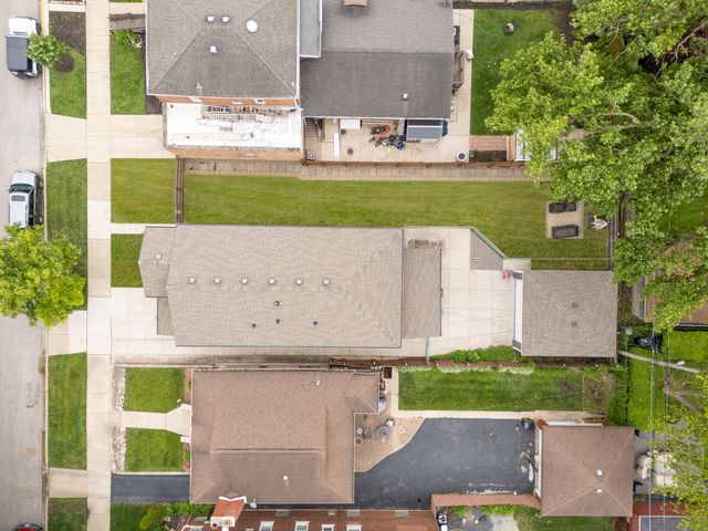 9124 S Bell Avenue, Chicago, IL 60643