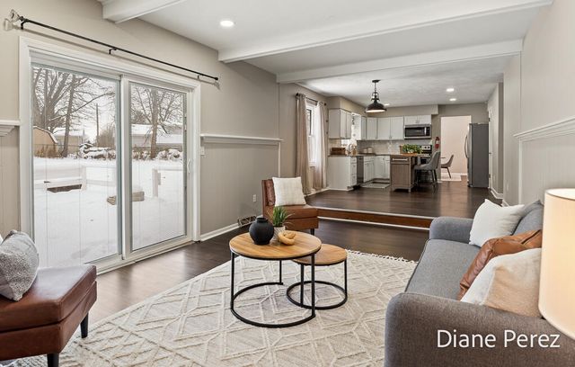 1920 Glenmoor Court Se, City Of Kentwood, MI 49508