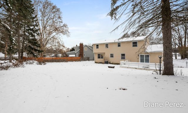 1920 Glenmoor Court Se, City Of Kentwood, MI 49508