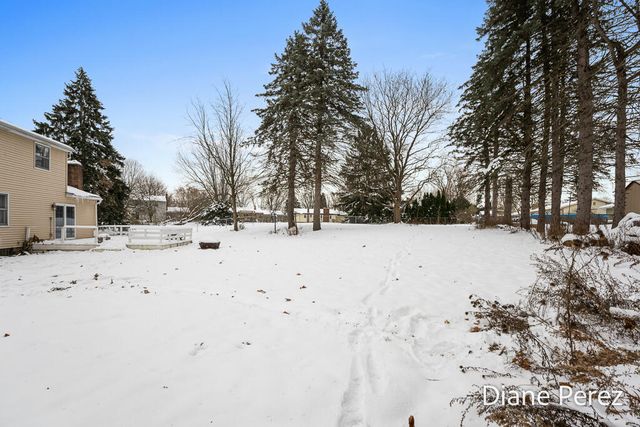 1920 Glenmoor Court Se, City Of Kentwood, MI 49508