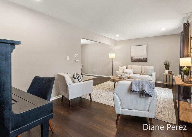 1920 Glenmoor Court Se, City Of Kentwood, MI 49508