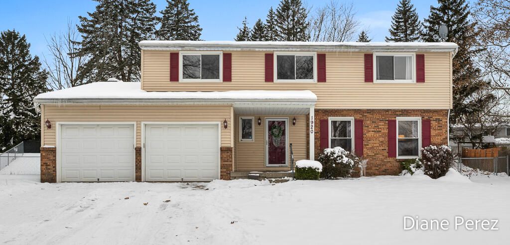 1920 Glenmoor Court Se, City Of Kentwood, MI 49508
