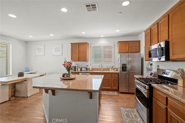 4141 Lovitt Cir, Lake Elsinore, CA 92530