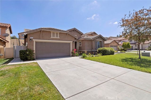 4141 Lovitt Cir, Lake Elsinore, CA 92530