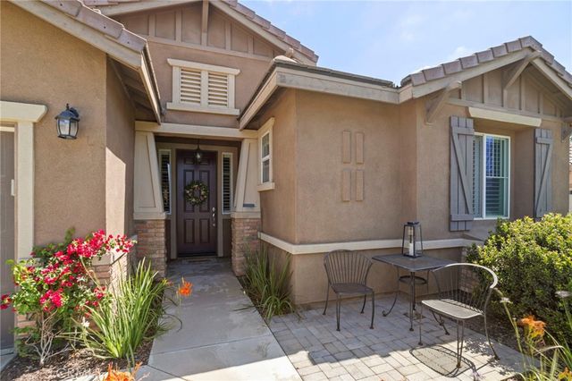 4141 Lovitt Cir, Lake Elsinore, CA 92530