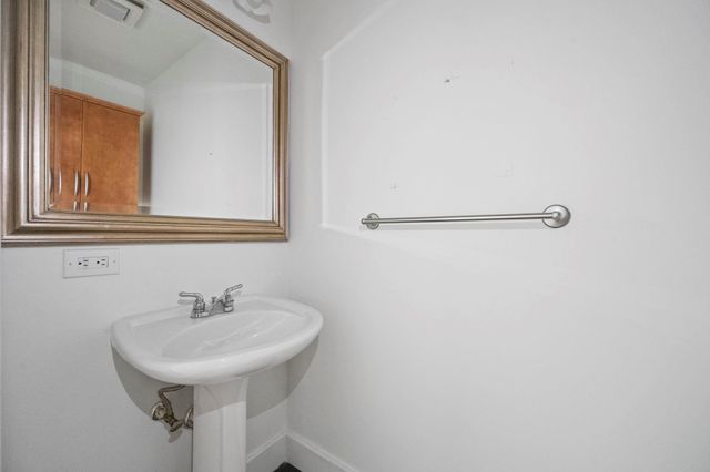 1901 Post Oak Boulevard 306, Houston, TX 77056