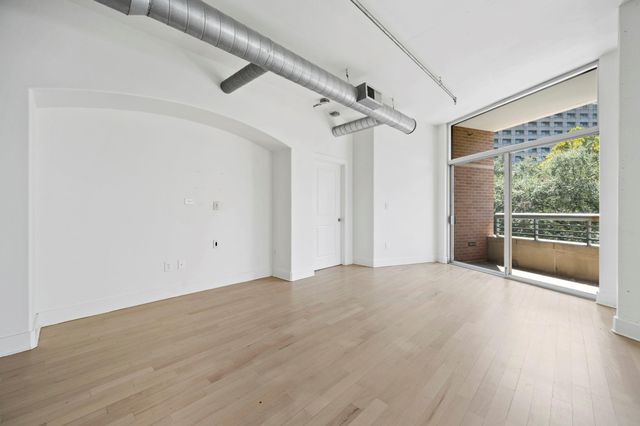 1901 Post Oak Boulevard 306, Houston, TX 77056
