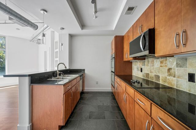 1901 Post Oak Boulevard 306, Houston, TX 77056