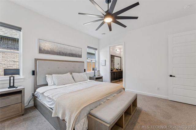 5813 E 126th Place S, Bixby, OK 74008