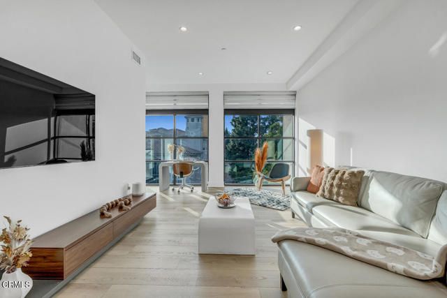 178 S Euclid Avenue 412, Pasadena, CA 91104