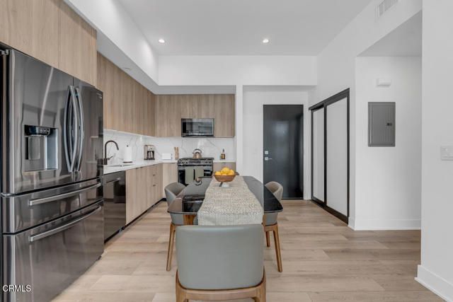 178 S Euclid Avenue 412, Pasadena, CA 91104