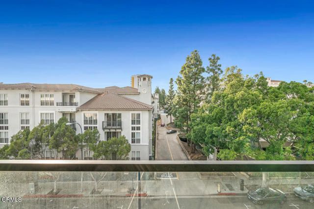 178 S Euclid Avenue 412, Pasadena, CA 91104