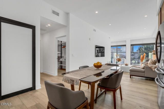 178 S Euclid Avenue 412, Pasadena, CA 91104