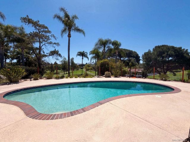17883 Sintonte, San Diego, CA 92128