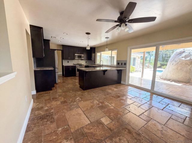 17883 Sintonte, San Diego, CA 92128