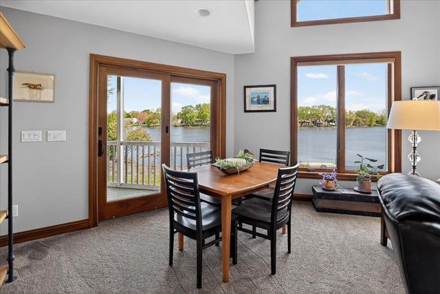 404 Sunset Court, Marshall, WI 53559