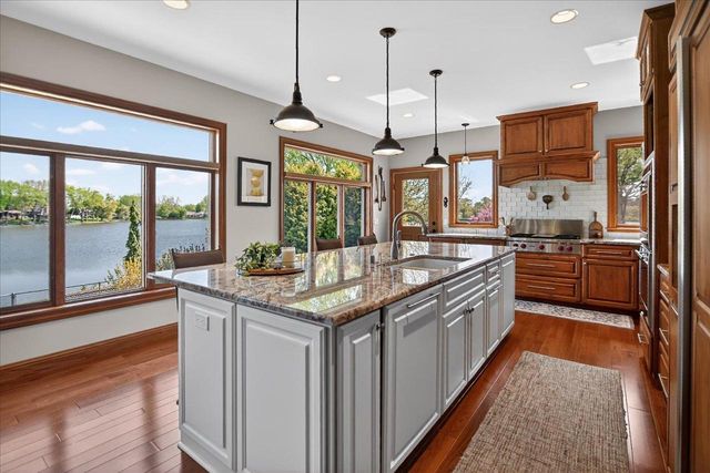 404 Sunset Court, Marshall, WI 53559