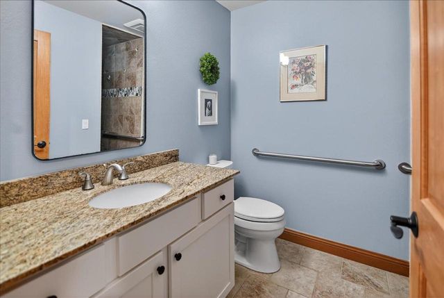 404 Sunset Court, Marshall, WI 53559