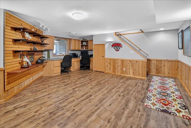 404 Sunset Court, Marshall, WI 53559