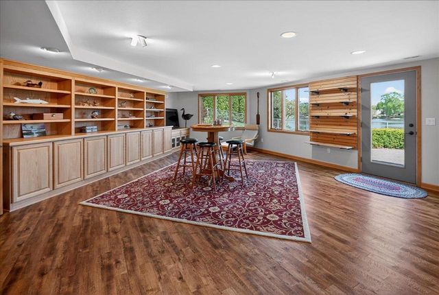 404 Sunset Court, Marshall, WI 53559