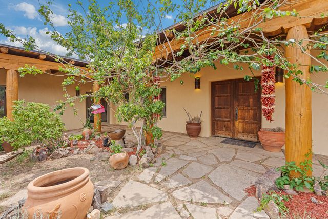 60 Bonanza Trail, Santa Fe, NM 87508