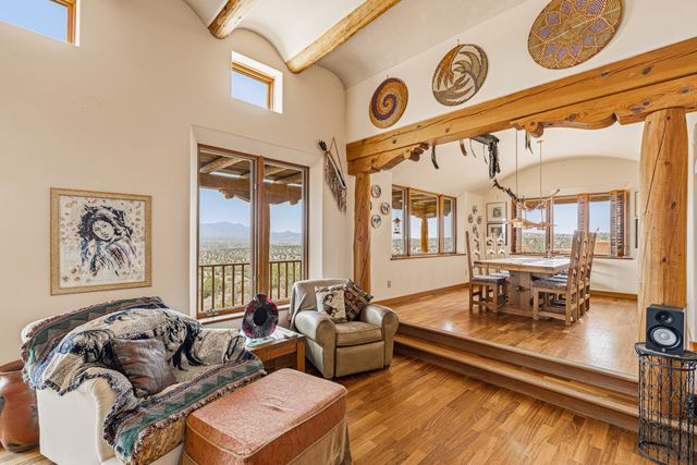 60 Bonanza Trail, Santa Fe, NM 87508