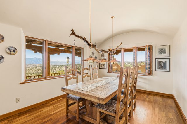 60 Bonanza Trail, Santa Fe, NM 87508