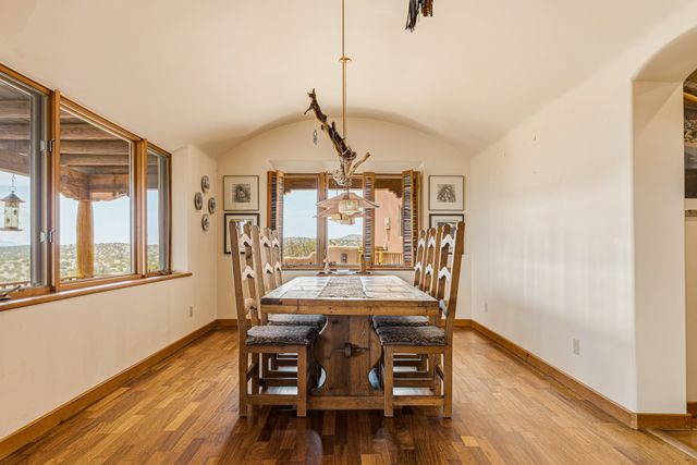 60 Bonanza Trail, Santa Fe, NM 87508