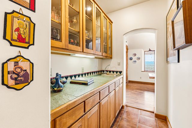 60 Bonanza Trail, Santa Fe, NM 87508