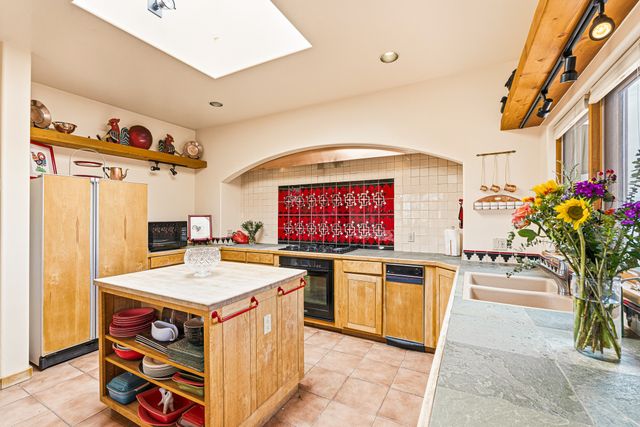 60 Bonanza Trail, Santa Fe, NM 87508