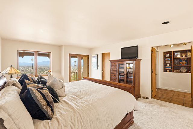 60 Bonanza Trail, Santa Fe, NM 87508