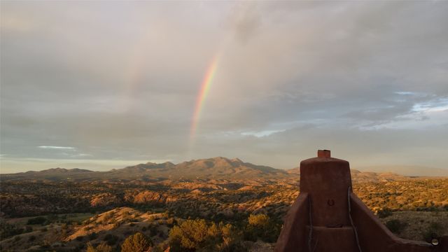 60 Bonanza Trail, Santa Fe, NM 87508