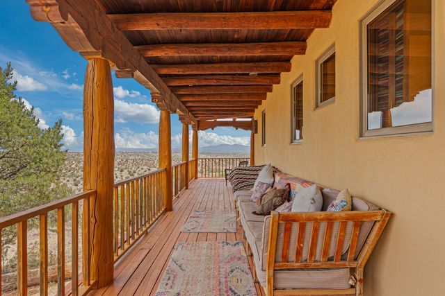 60 Bonanza Trail, Santa Fe, NM 87508