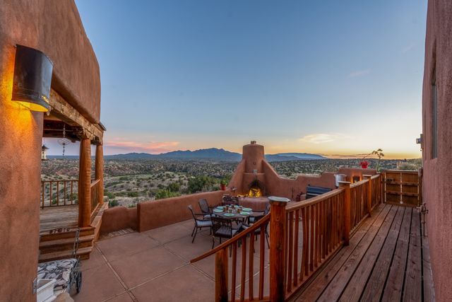 60 Bonanza Trail, Santa Fe, NM 87508