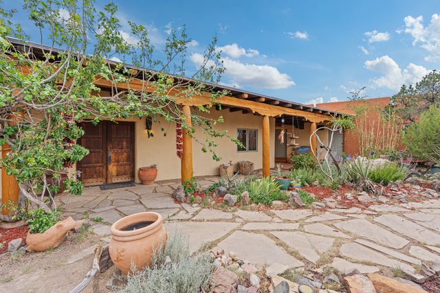 60 Bonanza Trail, Santa Fe, NM 87508