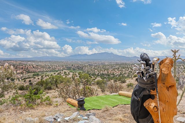 60 Bonanza Trail, Santa Fe, NM 87508