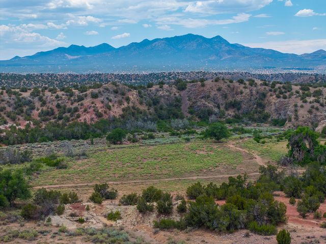 60 Bonanza Trail, Santa Fe, NM 87508