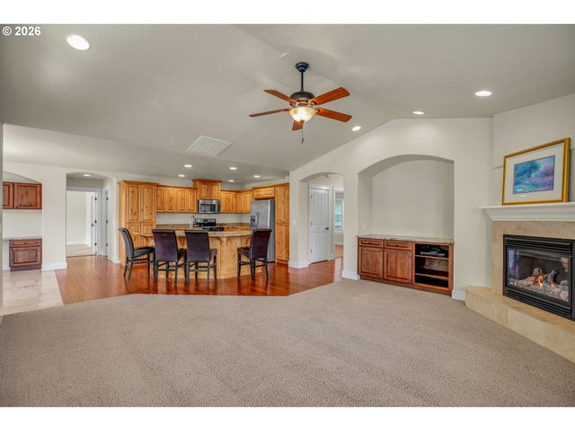2624 Ne 55th Pl, Lincoln City, OR 97367