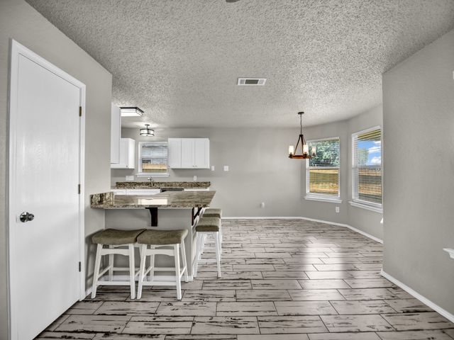 617 Oak View Court, Azle, TX 76020